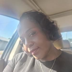 Meet your Posher, Sheena